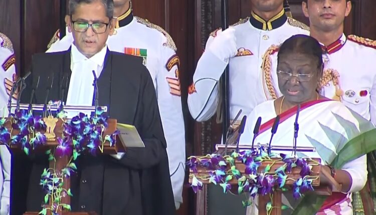 श्रीमती द्रौपदी मुर्मु