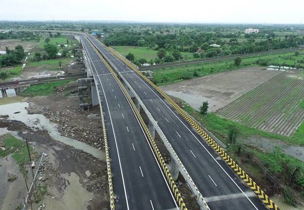 श्री नितिन गडकरी