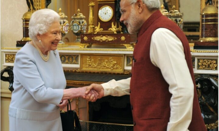 एलिजाबेथ द्वितीय